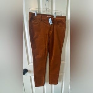 Loft size 8  petite skinny corduroy pants.